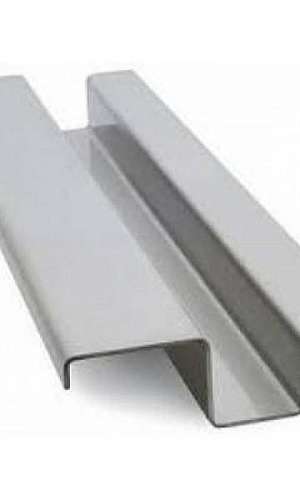 Corte e dobra de chapa galvanizada Corte e dobra de chapa galvanizada