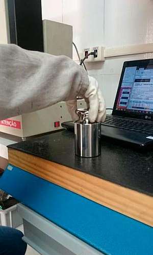 Empresa de calibração de máquinas universal de ensaio Empresa de calibração de máquinas universal de ensaio