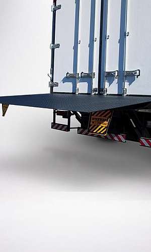 Plataforma elevatória veicular Plataforma elevatória veicular