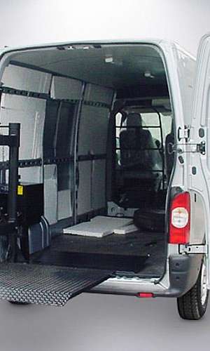 Plataforma elevatória veicular Plataforma elevatória veicular